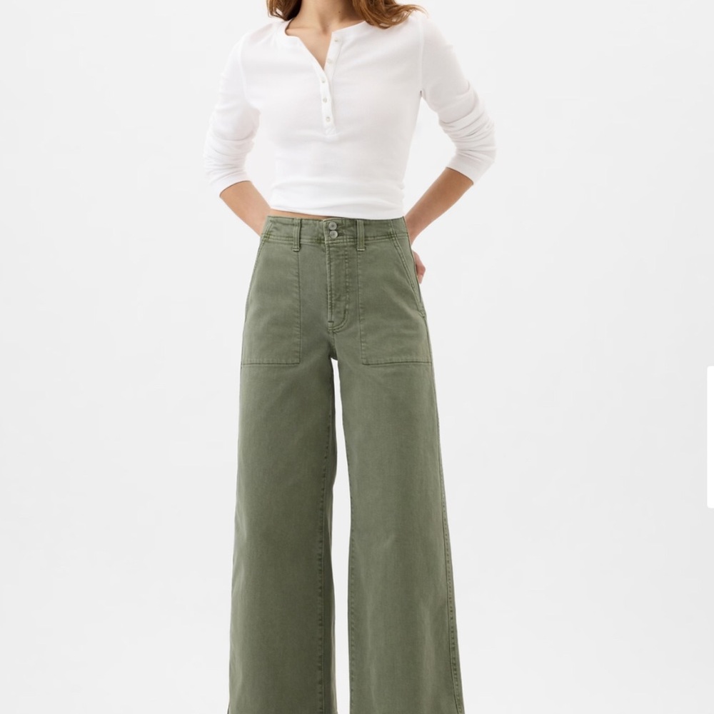 Gap high rise button fly pants size 8